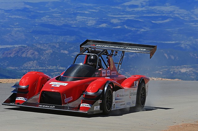 Pikes Peak 2014 : la MiEV Evolution III remporte les honneurs dans la catégorie Véhicules Electriques 265173main0403