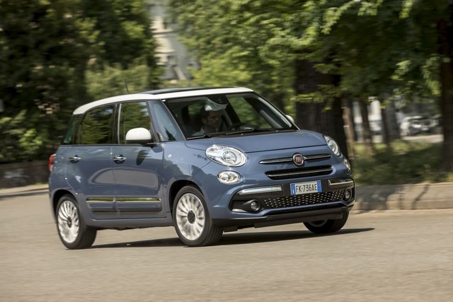 La Nouvelle Fiat 500L 265628nouvellefiat500Llounge5