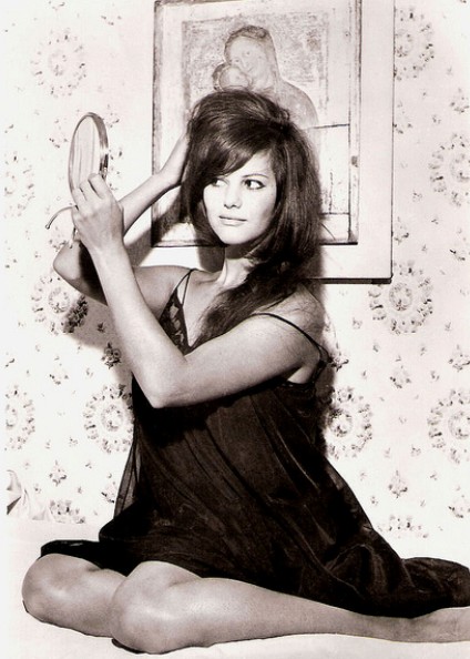 Claudia Cardinale - Page 10 271907Sanstitre5