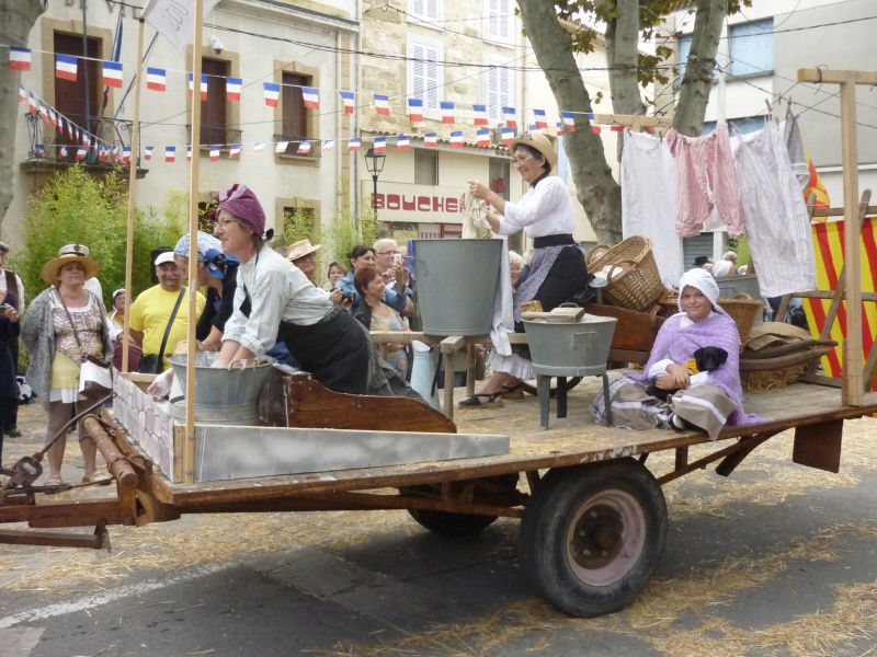 Défilé des vieux tracteurs 278634SENAS5Oct2014264