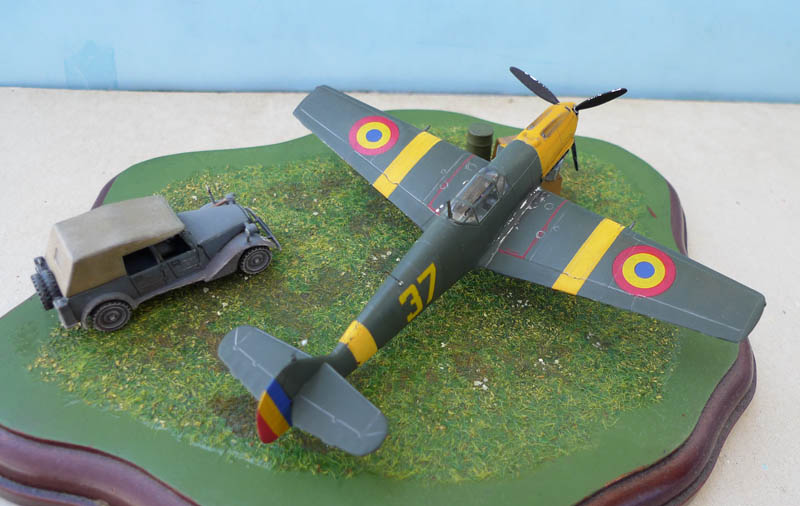 [Matchbox] Me 109 E Roumain. 281759Me109Rom60