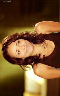 (F) KATERINA GRAHAM → JOYCE SULLIVAN 292505Katgraham