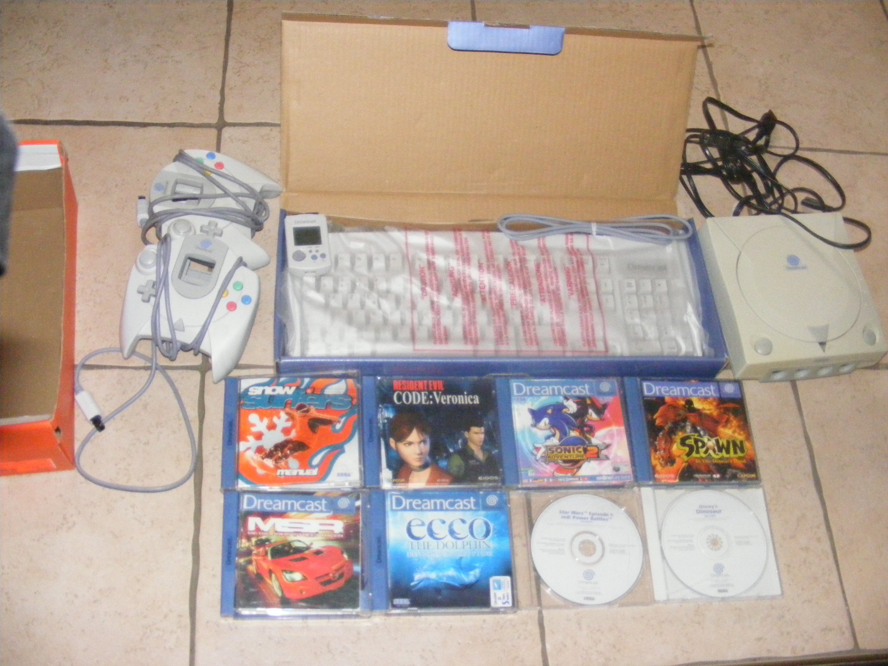 [EST] Lot dreamcast + 9 jeux et accessoires 292862lotdream