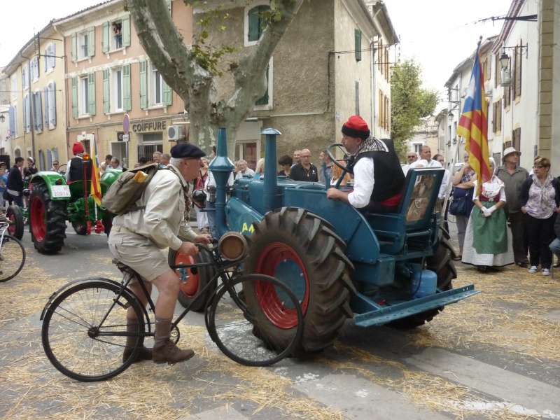 Défilé des vieux tracteurs 300894SENAS5Oct2014287