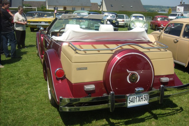 4ème festival vehicules anciens (landelles et coupigny 2009) 305020Jun02481