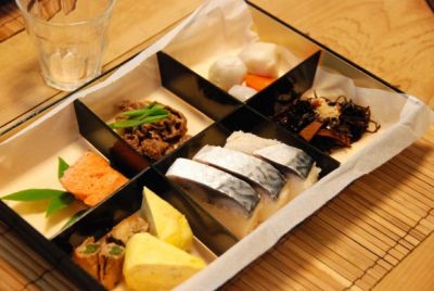 Le bento - la lunch box japonaise   309865LunchMaison580x389