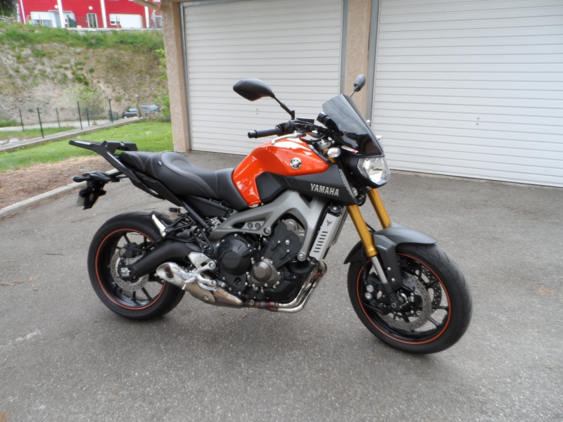 PLAQUE - Photos de toutes les Yamaha MT-09 du forum ! :) 329037YMosalain