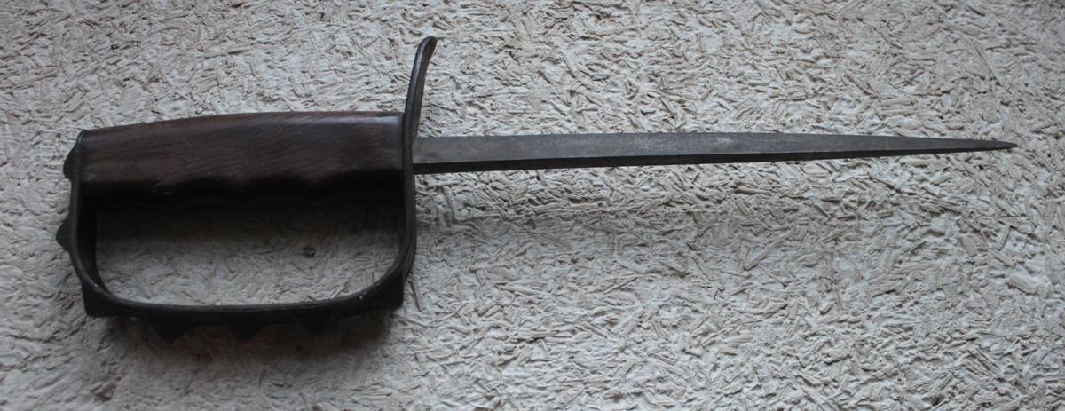 Trench Knife 1917... je l'ai :-) 329821scMG9044