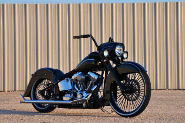 PHOTOS de Beaux Softails, de moches & de Bizarres.. - Page 7 331334image