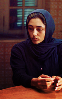 J'AIME LE FUTUR ET LE CHAOS (c'est une galerie d'arts) 341937golshifteh32