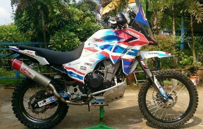 Une nouvelle Africa Twin pour 2015! 343831AT142