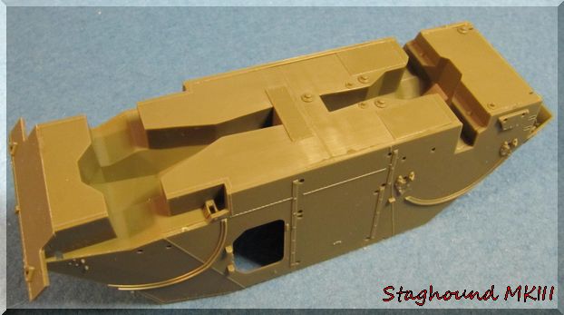 Staghound MKIII - BRONCO - 1/35ème  (6ème mise à jour le 20/11/10 à 18h45) 348265verso_caisse_mod