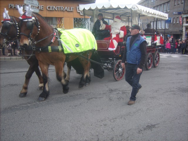 Vire 14500 : Parade de Noël Dimanche 14 Décembre 2014 352477008