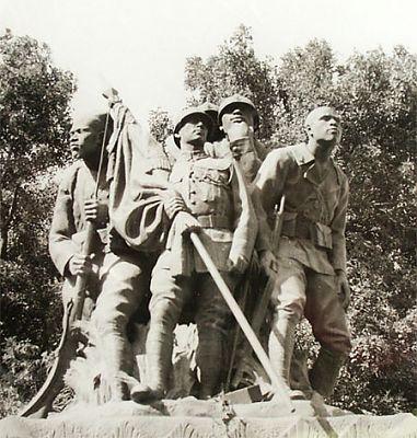 LFC : 16 Juin 1940, un autre destin pour la France (Inspiré de la FTL) 371554MonumentBamako