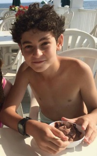 David Mazouz 382949231A