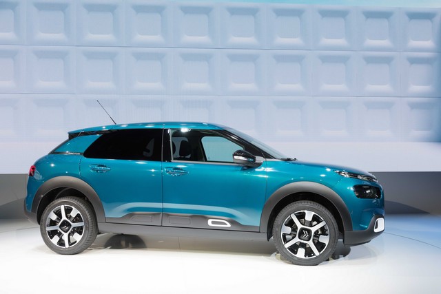 Nouvelle C4 CACTUS, La Berline Compacte Ultra-Confort Au Caractère Unique 384204CL17083030