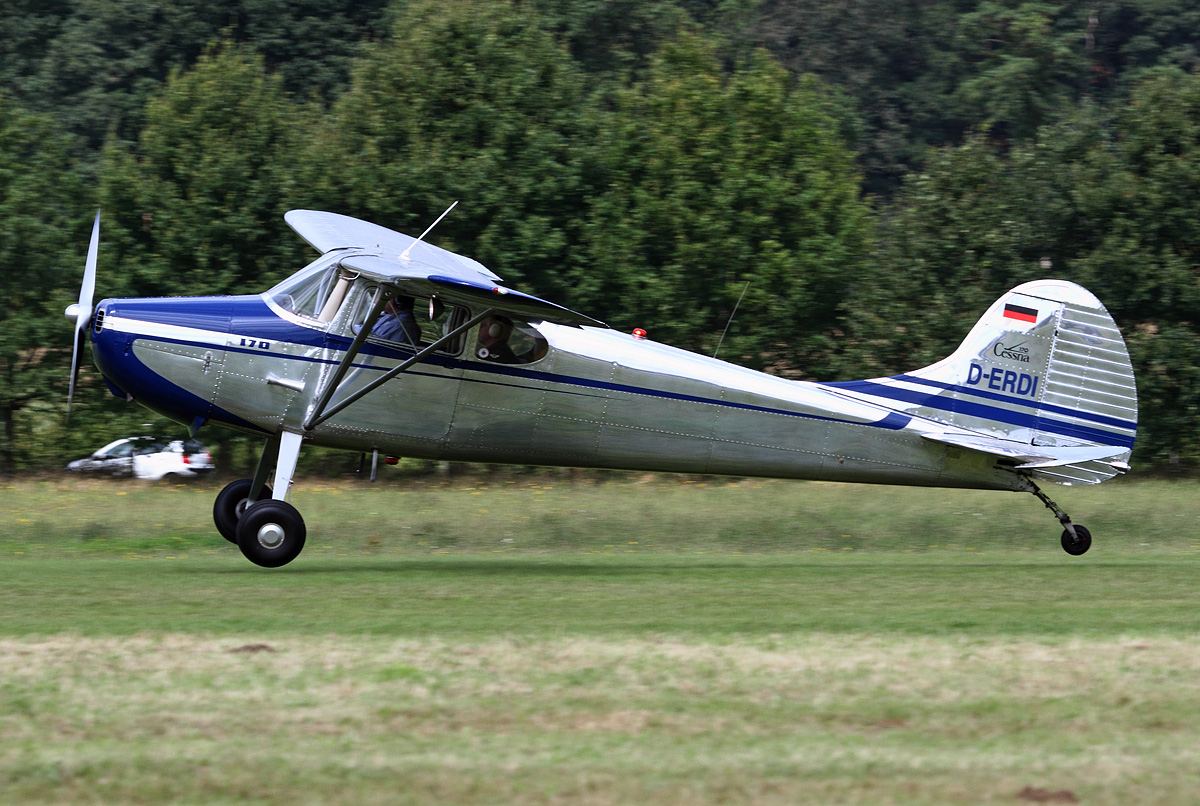 International Old Timers Fly In 2014 390591DCESS17001EBDT160814DERDI