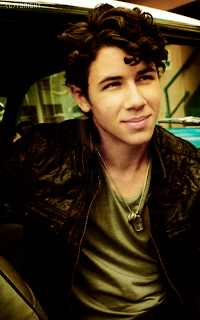 Cassandra's Gallery ▬ Fermez les yeux avant d'entrer (= 394070NickJonas26