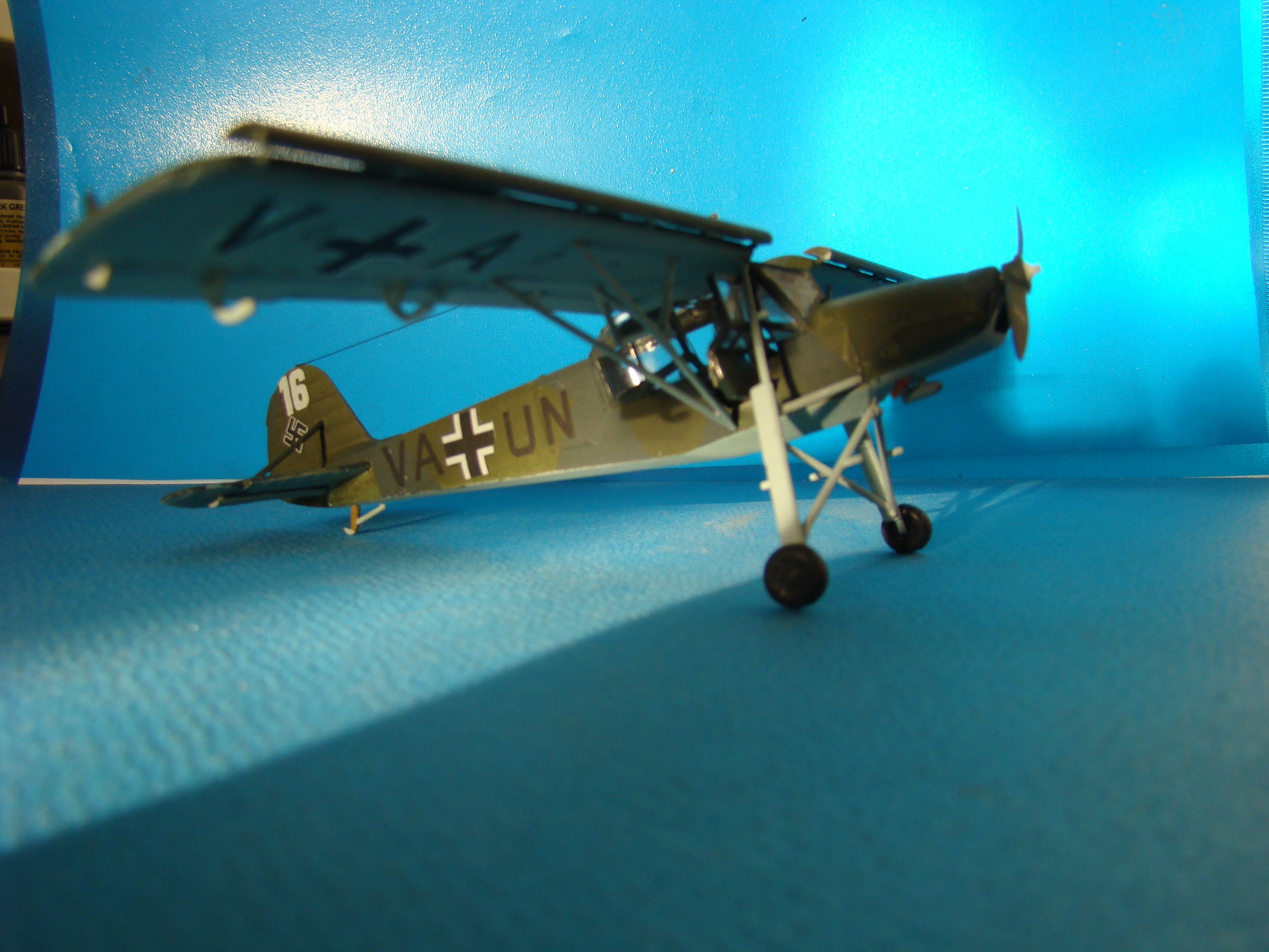 [Academy] Fi 156 C1 Storch 396883DSC03529