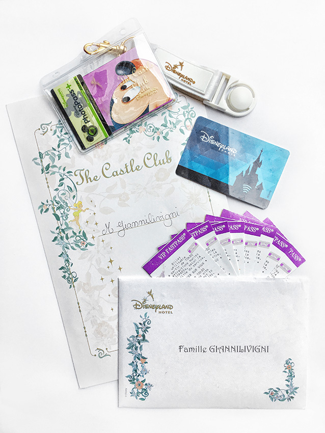 TR: Séjour en famille du 23 au 29 octobre 2016 - Disneyland Hôtel (Castle Club) - Page 2 405711cadeaucastleclubvipfastpass