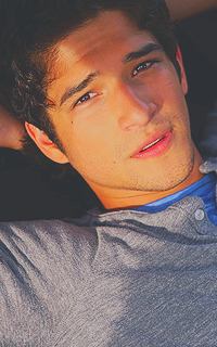 Tyler Posey ▬ 200*320 408380tylerposey3