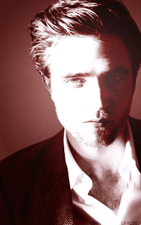 Robert Pattinson   41505358R8