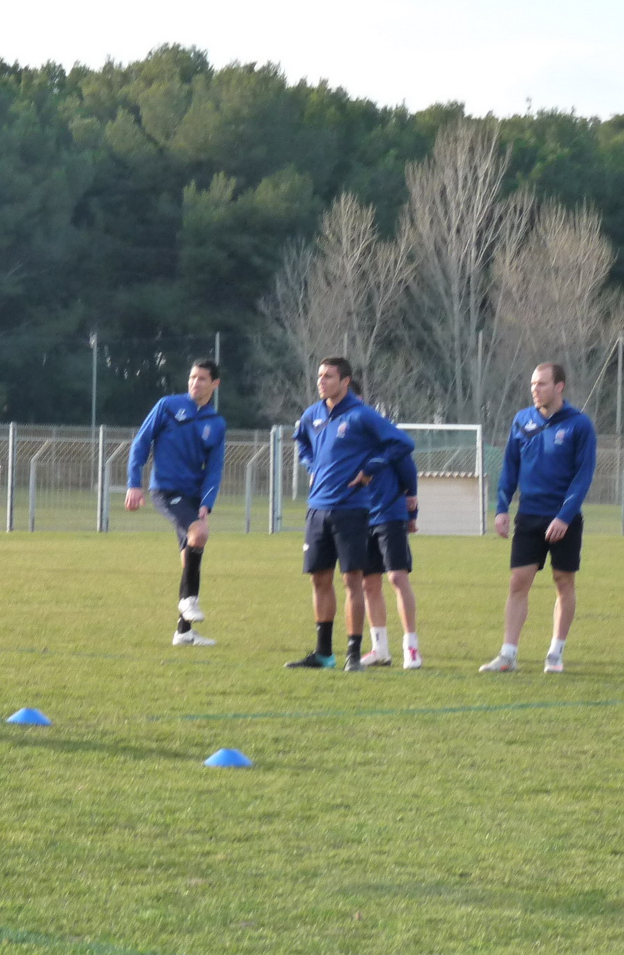 LE F.C.ISTRES OUEST PROVENCE ..LA PROVENCE SEREINE  415102P1130489a