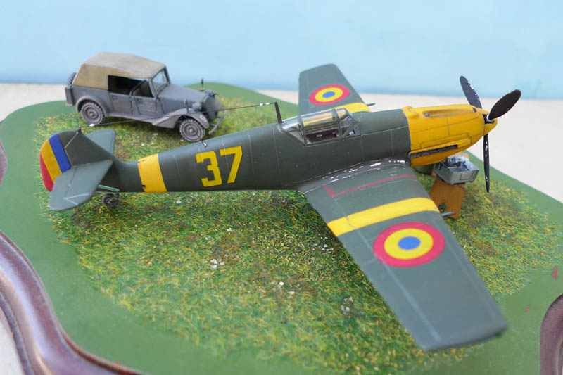 [Matchbox] Me 109 E Roumain. 415519Me109Rom61