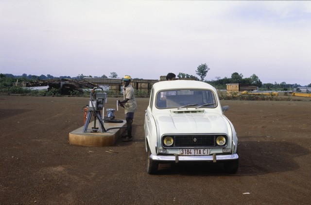 Renault participe au "4L INTERNATIONAL" 2017 et dévoile des images d’archives inédites 4273129397516