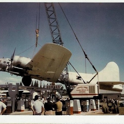 l'histoire du B-17G 44-85790 le "Lacey Lady" 434308laceylady