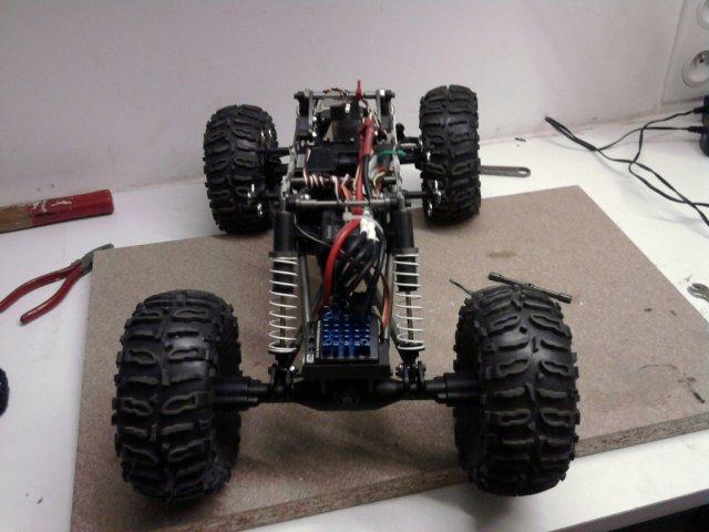 Mon premier crawler (le losi comp) 438028Photo0577