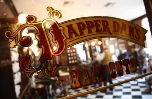 C'est une boutique ^^ une boutique spéciale ^^ Dapper Dan's Hair Cuts 4383282347217313852603682659991534929852988844044n