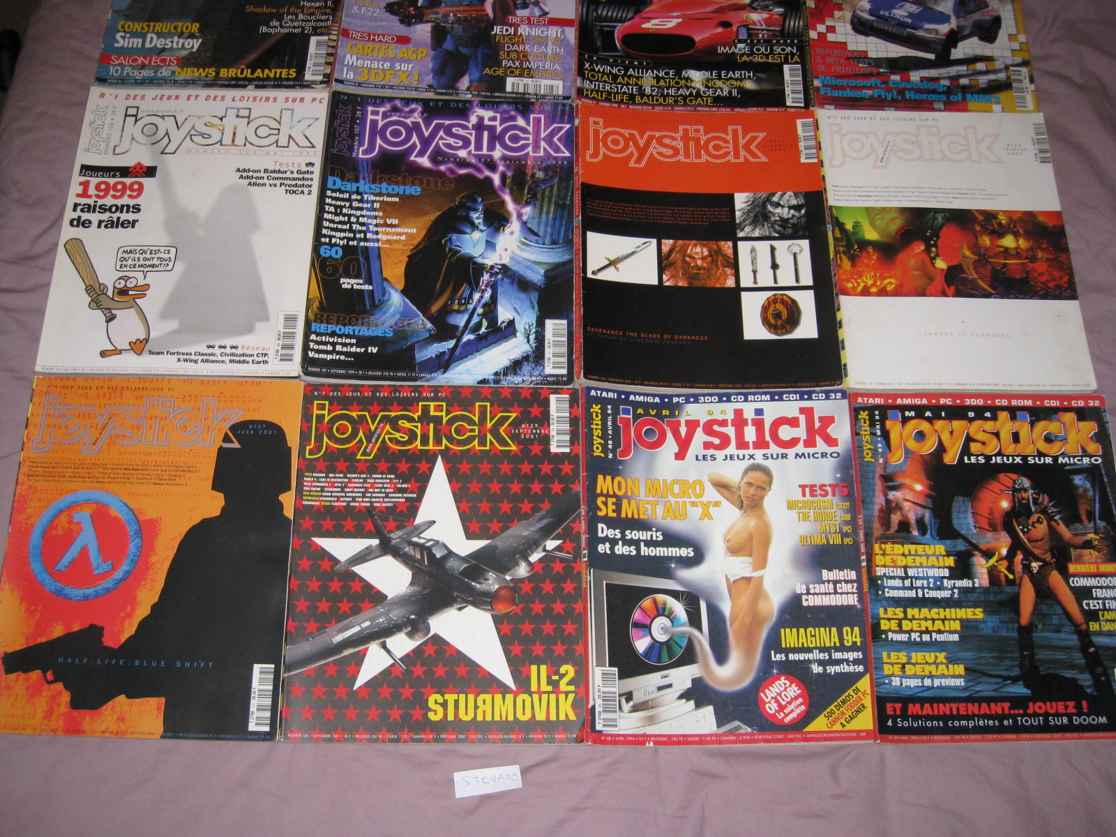 LOT DE 10 magazines de jeux vidéos Joypad de 2006 EUR 25,00 - FR