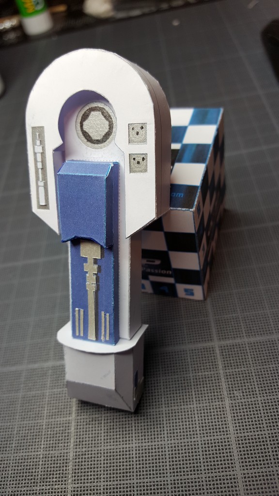 [TERMINE] R2-D2 Paper-Replika Version Vincent 45707520170307192805