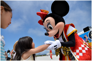 [Tokyo Disney Resort] Programme complet du divertissement à Tokyo Disneyland et Tokyo DisneySea du 15 avril 2018 au 25 mars 2019. 468484ondo4