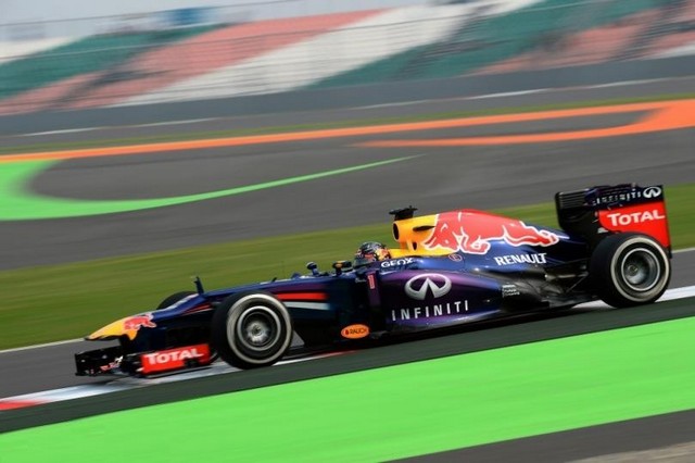 F1 GP d'Inde 2013 : (essais libres-1-2-3-Qualifications) 4690132013GPIndevendredisebastianvettel2