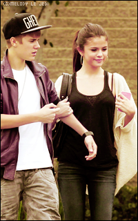 GOMEZ Selena & BIEBER Justin 469393SelenaGomez22