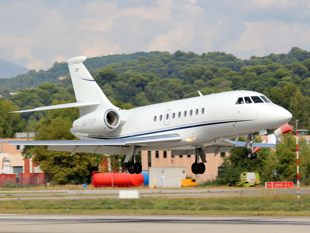 Aeroport Cannes - Mandelieu LFMD septembre 2014   - Page 2 471052IMG7598