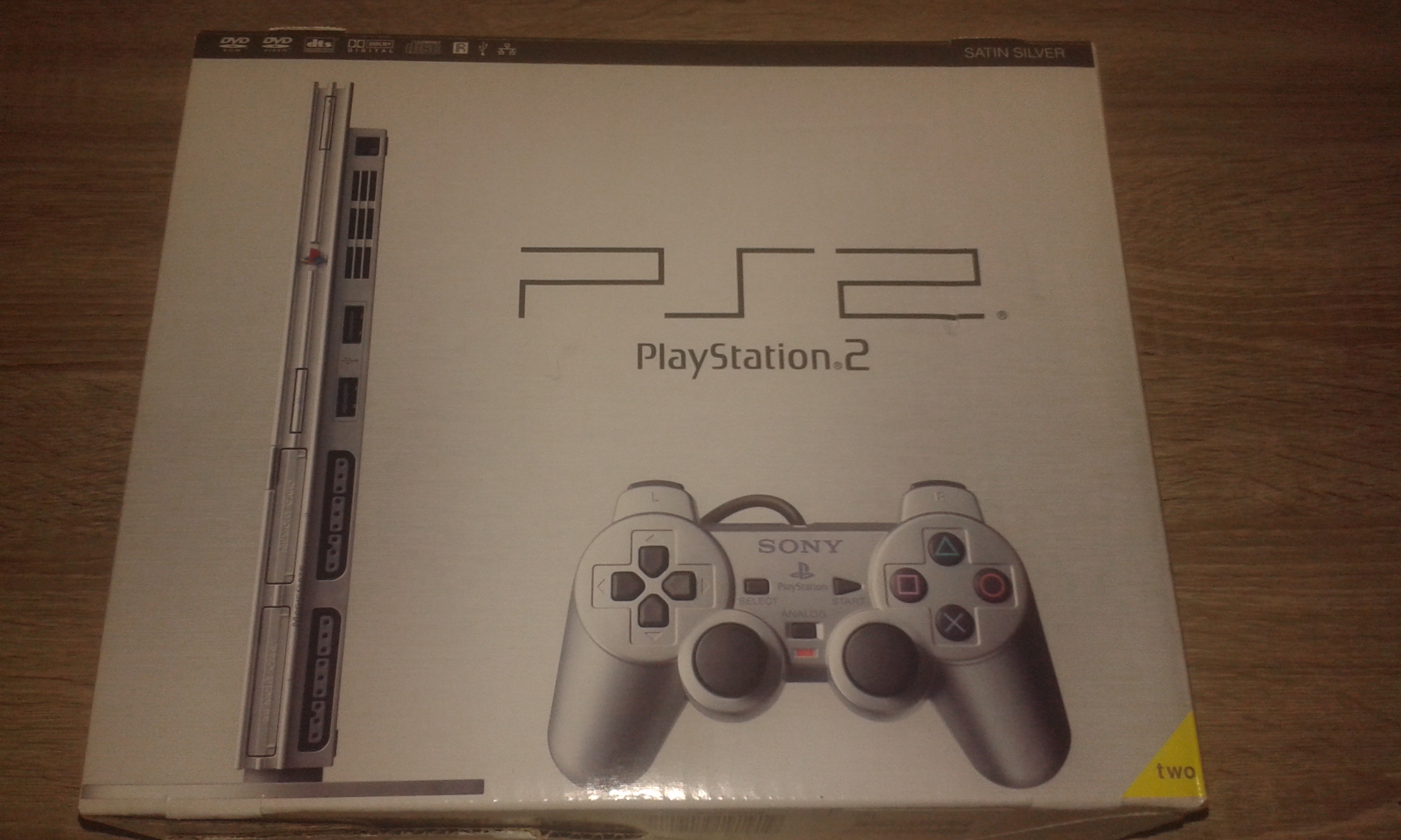 [EST] Console ps2 silver complete + 1 dual shock neuve 474766ps2silver