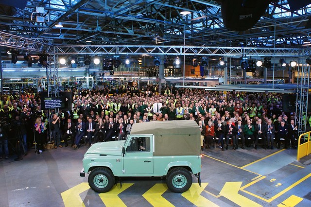 Célébration de la légende : Le dernier Land Rover DEFENDER est construit à Solihull 475696unspecified1