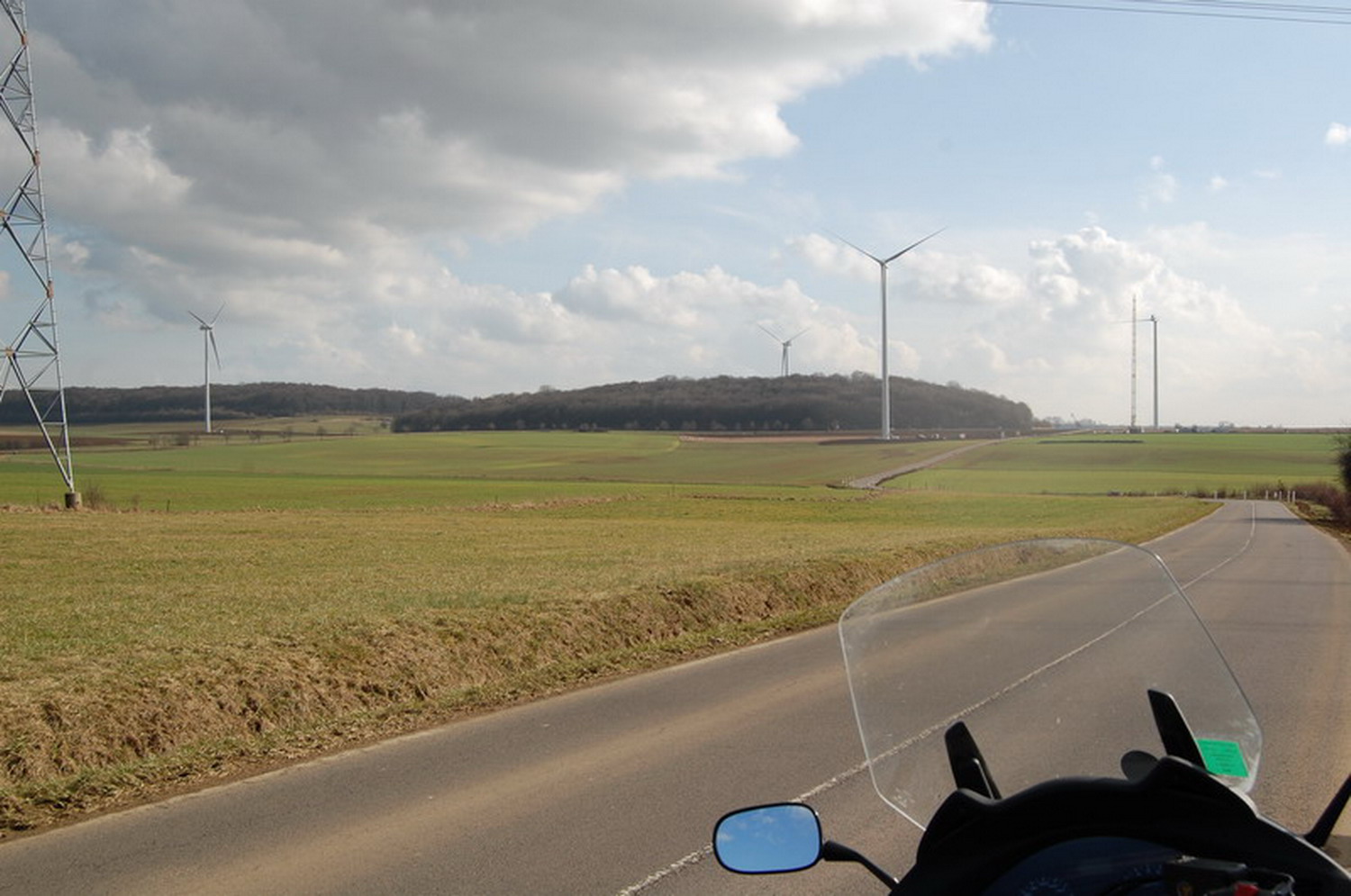 Les éoliennes ??? Ça vous parle ???? 478151photo4