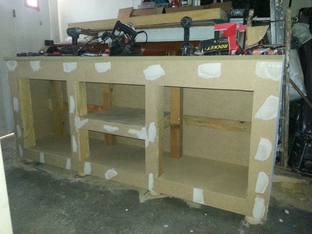 Construction d'un meuble en Chevrons de 8x8 pour bac 200cm 478980IMG20131209152241