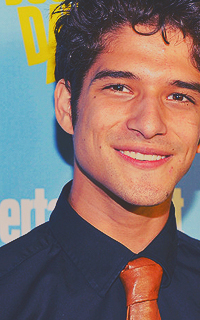 Tyler Posey ▬ 200*320 480321tylerposey13