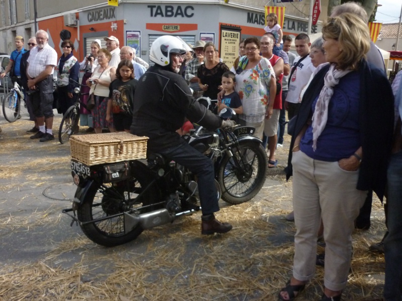 Défilé des vieux tracteurs 485223SENAS5Oct2014422