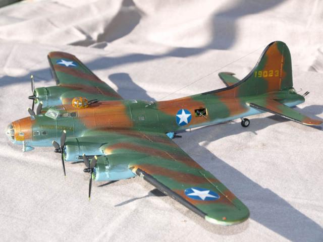 Boeing B17E Flying Fortress  [Frog] 1/72 + scratch  (VINTAGE) - Page 2 485916B17047