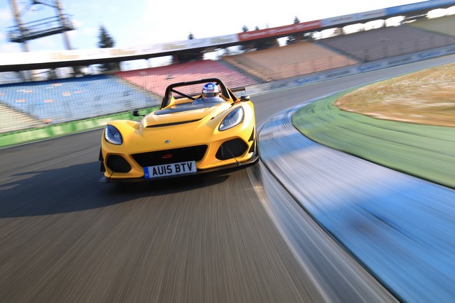 Lotus 3-Eleven établit un nouveau record au tour sur le circuit  d'Hockenheim  4898862016Lotus3ElevenSportAuto01