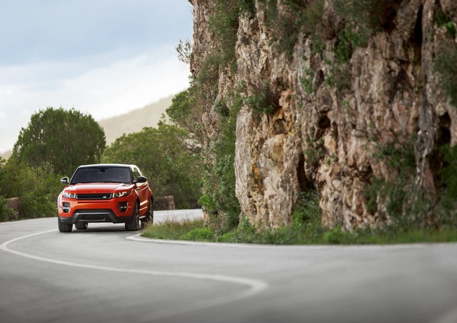 Range Rover Evoque Deux Nouveaux Modèles Autobiography en 2015 499768RREVQ15MYABDynamic18021409