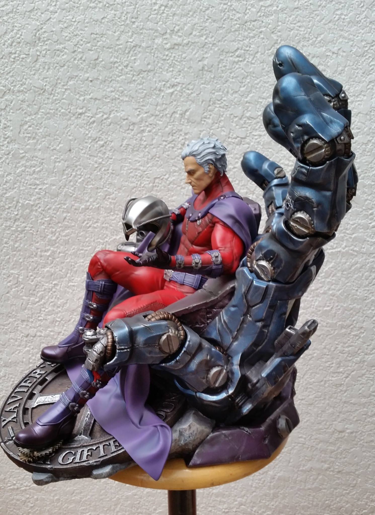 Premium Collectibles : Magneto on Sentinel Throne - Page 5 5020831036884014011596501047303003226882232183529o