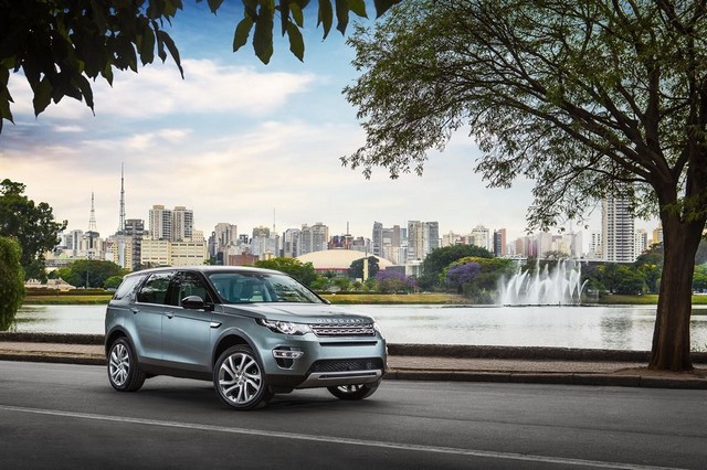 Jaguar Land Rover confirme la production du Nouveau Discovery Sport au Brésil 509187DiscoverySportinSaoPaulo1LowRes