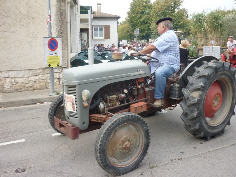 Défilé des vieux tracteurs 510305SENAS5Oct2014215